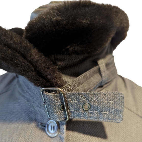 Vintage Bartsons tan trench coat - Picture 2 of 16